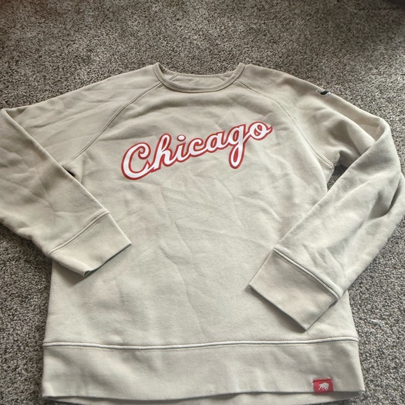 Sportiqe Chicago Bulls Size M women’s cream Pullover Sweatshirt Comfy SMALL - Picture 7 of 12